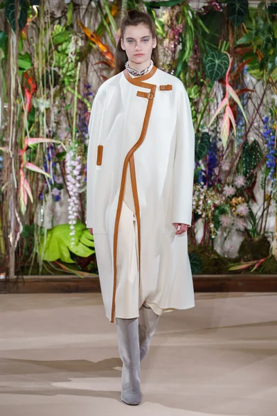 Look 45